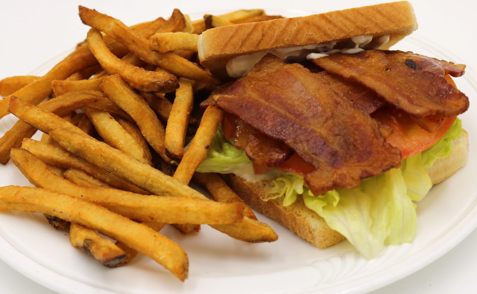 Fireside Welland restaurant lunch special BLT sandwich