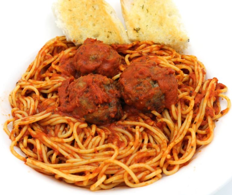 Fireside Welland restaurant home made italian meatballs with spaghetti and garlic bread